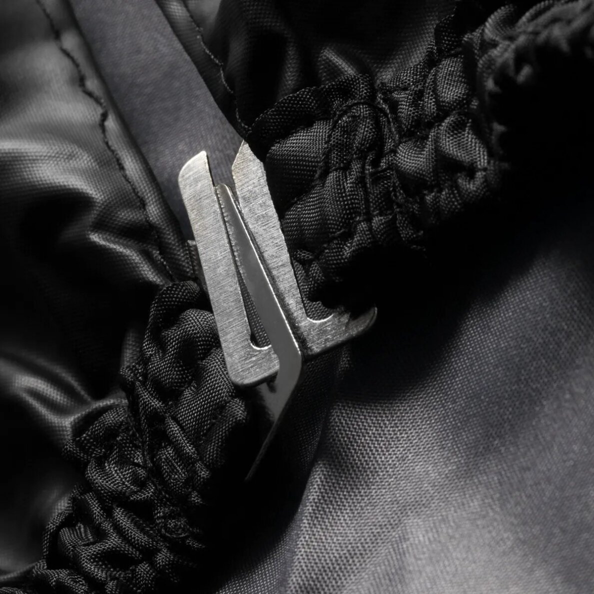 Kampaajan viitta J-120 9 Kampaajan viitta J-120 9