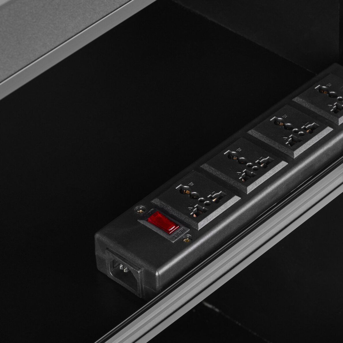 Meistrikäru Gabbiano Mobile Hairdressing Assistant V21 Black 6 Meistrikäru Gabbiano Mobile Hairdressing Assistant V21 Black 6