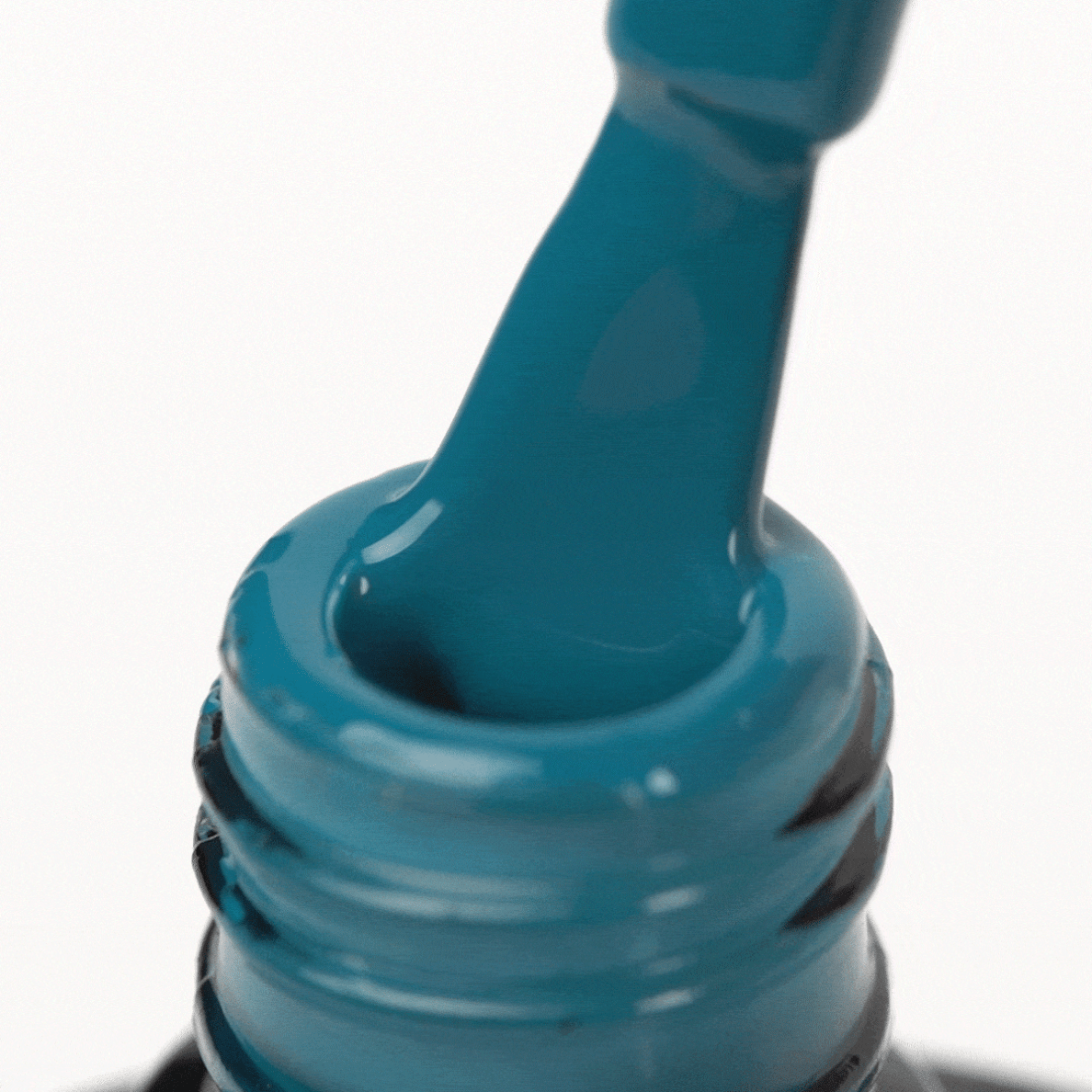 OCHO NAILS Lakier hybrydowy Green 703, 5 g 2 OCHO NAILS Lakier hybrydowy Green 703, 5 g 2