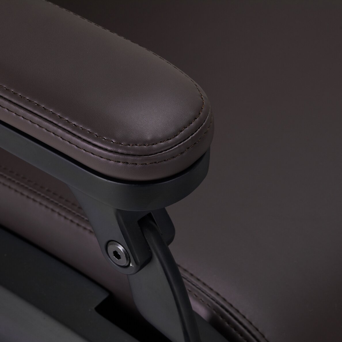 Sähköinen kampaamotuoli Professional Barber Chair Gabbiano Duke Brown 6 Sähköinen kampaamotuoli Professional Barber Chair Gabbiano Duke Brown 6