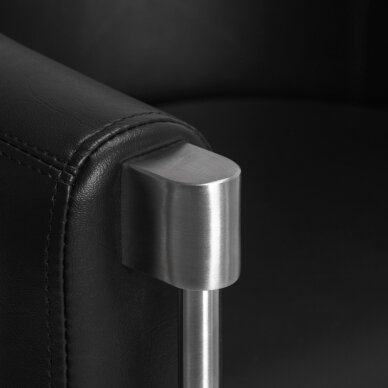 Kampaamotuoli Gabbiano Professional Hairdressing Chair Burgos Black 4 Kampaamotuoli Gabbiano Professional Hairdressing Chair Burgos Black 4