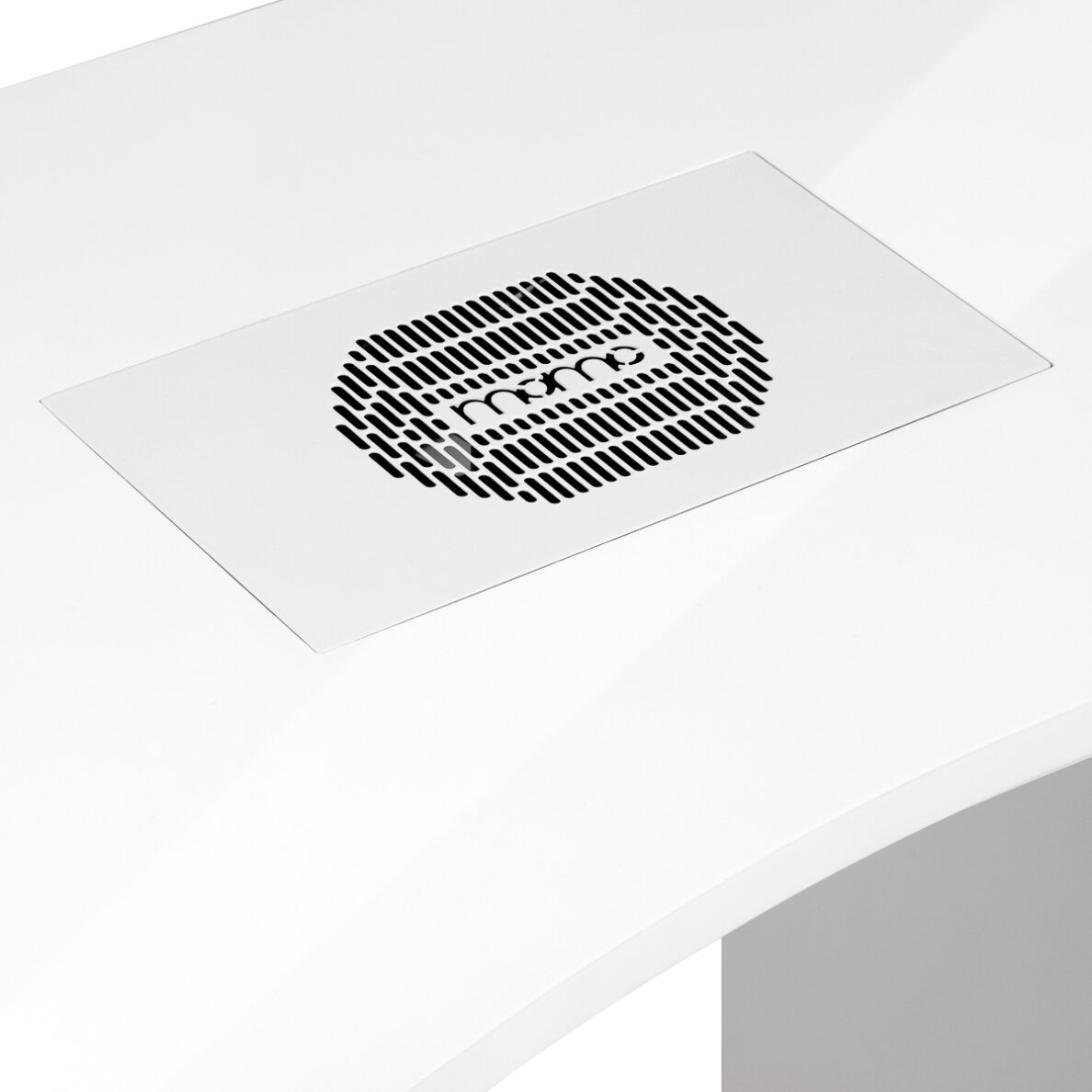 Маникюрный стол с пылесборником MOMO L01 6 Маникюрный стол с пылесборником MOMO L01 6