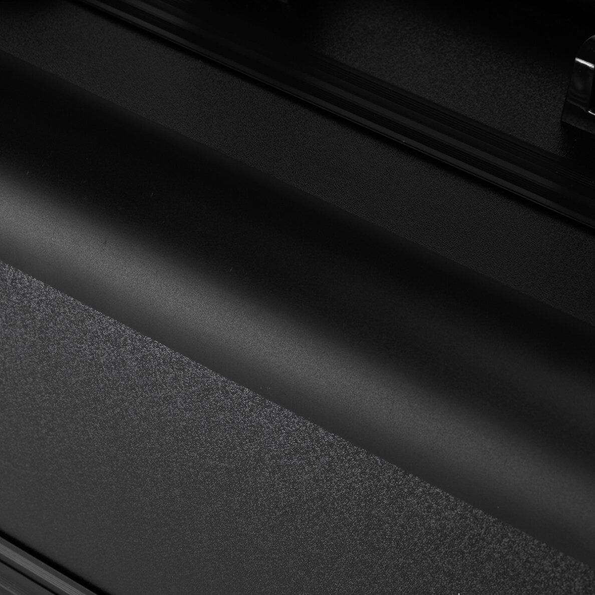 Kosmetikos priemonių lagaminas SC 40 Black 9