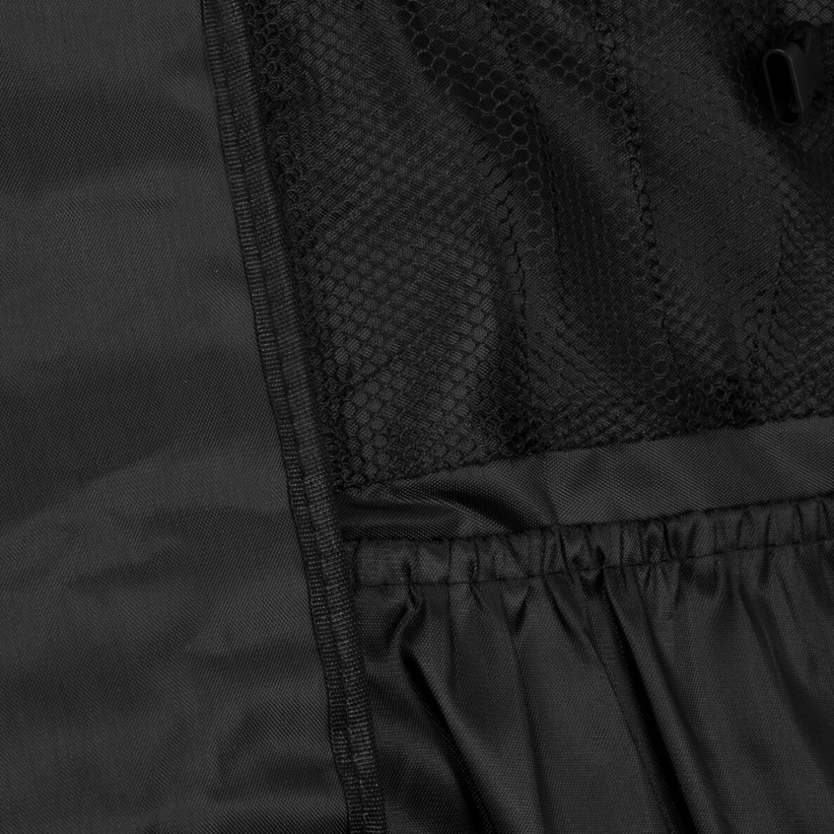 Kosmetikos lagaminėlis ant ratukų Look Black 10 Kosmetikos lagaminėlis ant ratukų Look Black 10