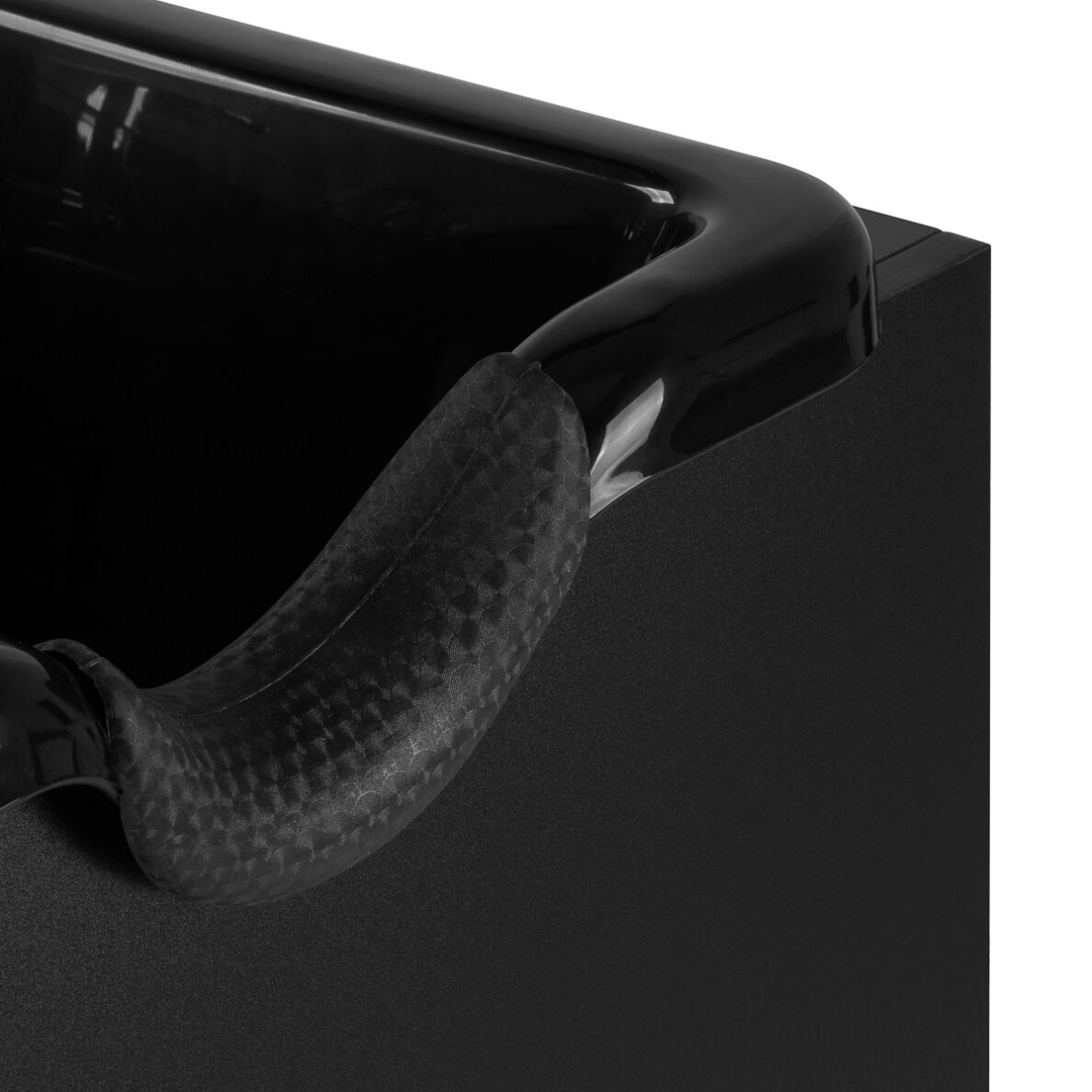 Kirpyklos plautuvė Gabbiano 5023 Black 5 Kirpyklos plautuvė Gabbiano 5023 Black 5