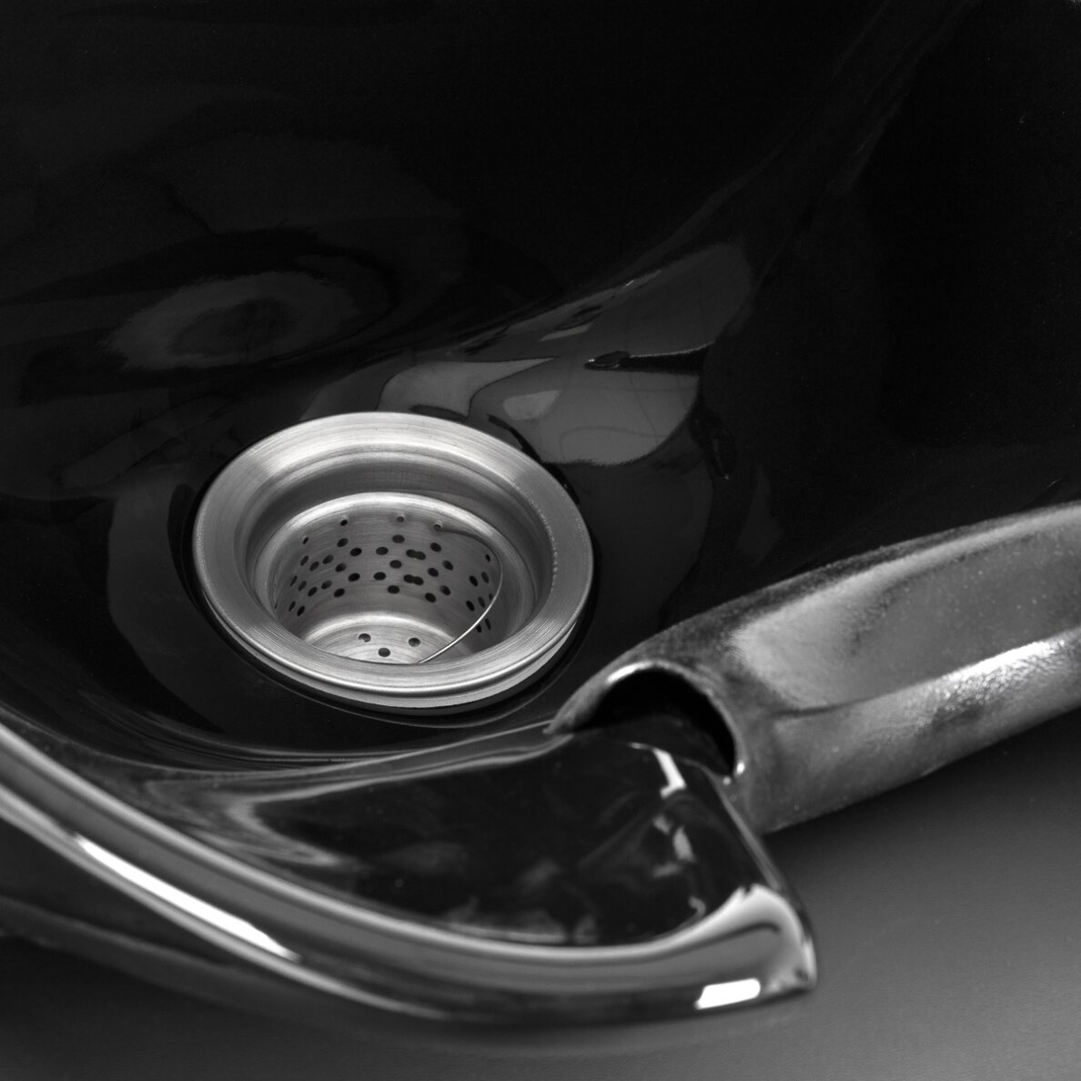 Kirpyklos plautuvė Gabbiano Carmen Black 16 Kirpyklos plautuvė Gabbiano Carmen Black 16