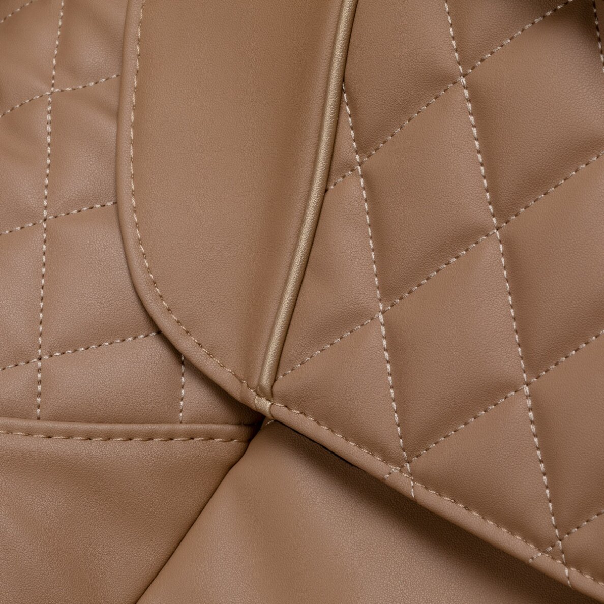 Masāžas krēsls Sakura Luxury 808 balts un bēšs 13 Masāžas krēsls Sakura Luxury 808 balts un bēšs 13