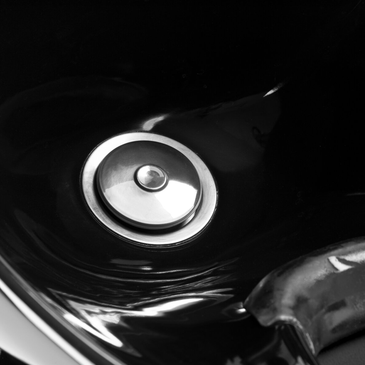 Kirpyklos plautuvė Gabbiano Vitoria Black 7