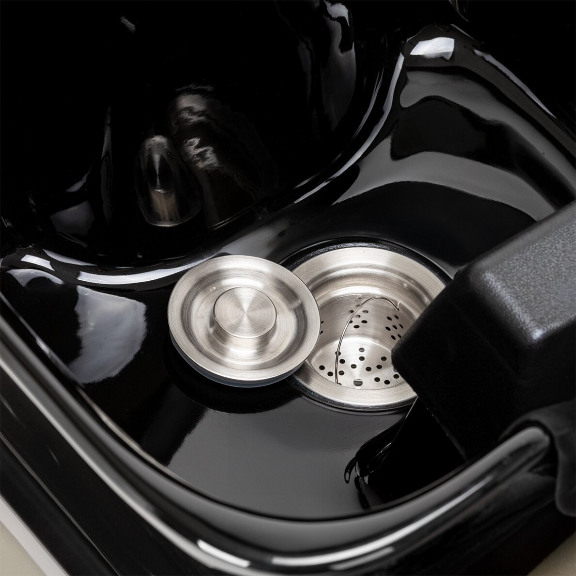 Kirpyklos plautuvė Gabbiano Elda Black 6 Kirpyklos plautuvė Gabbiano Elda Black 6