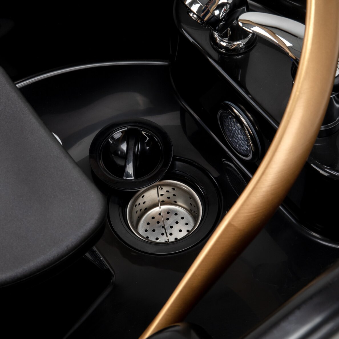 Juuksurisalongi valamu massaaživoodi ja Head SPA funktsiooniga Gabbiano Sea 501 6