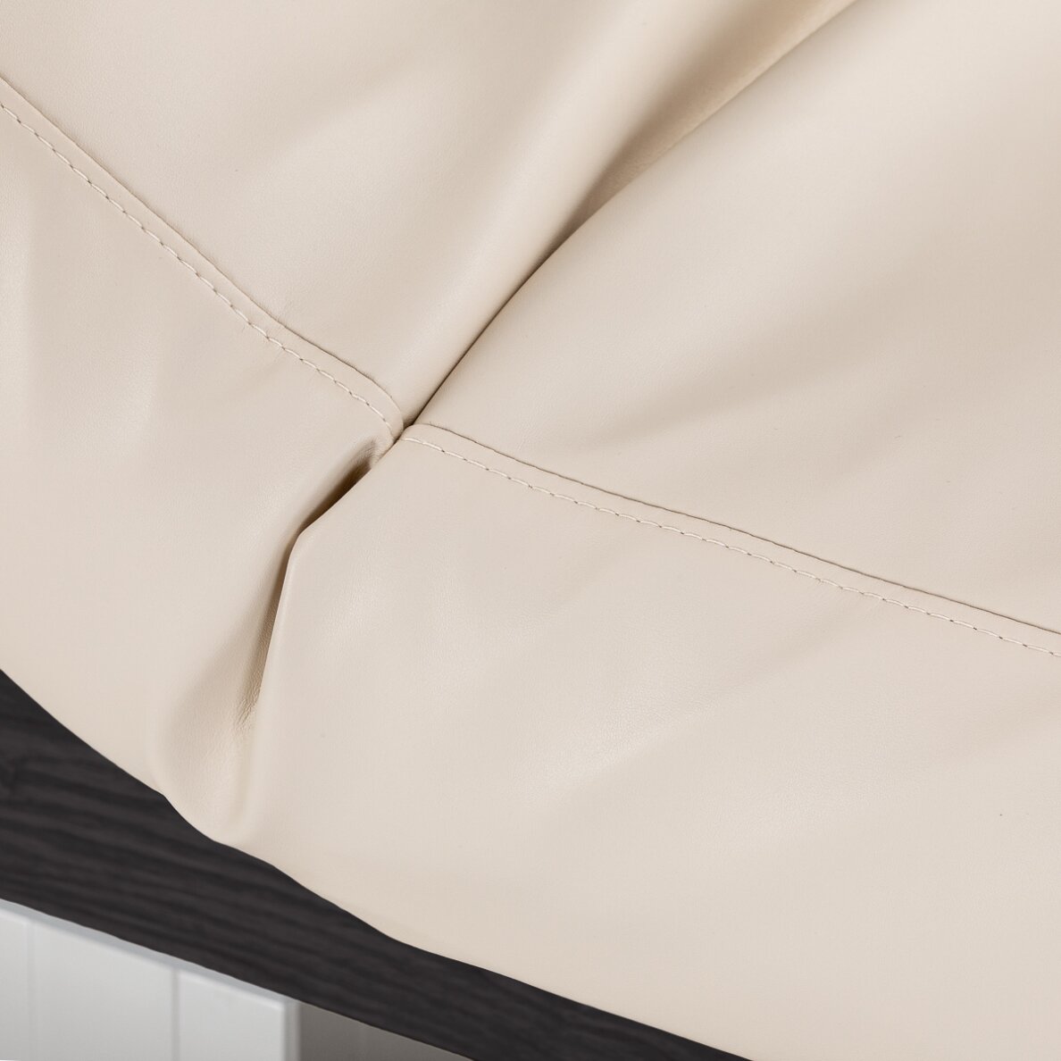 Cosmetic SPA bed Sillon Comfort cream and black 14 Cosmetic SPA bed Sillon Comfort cream and black 14