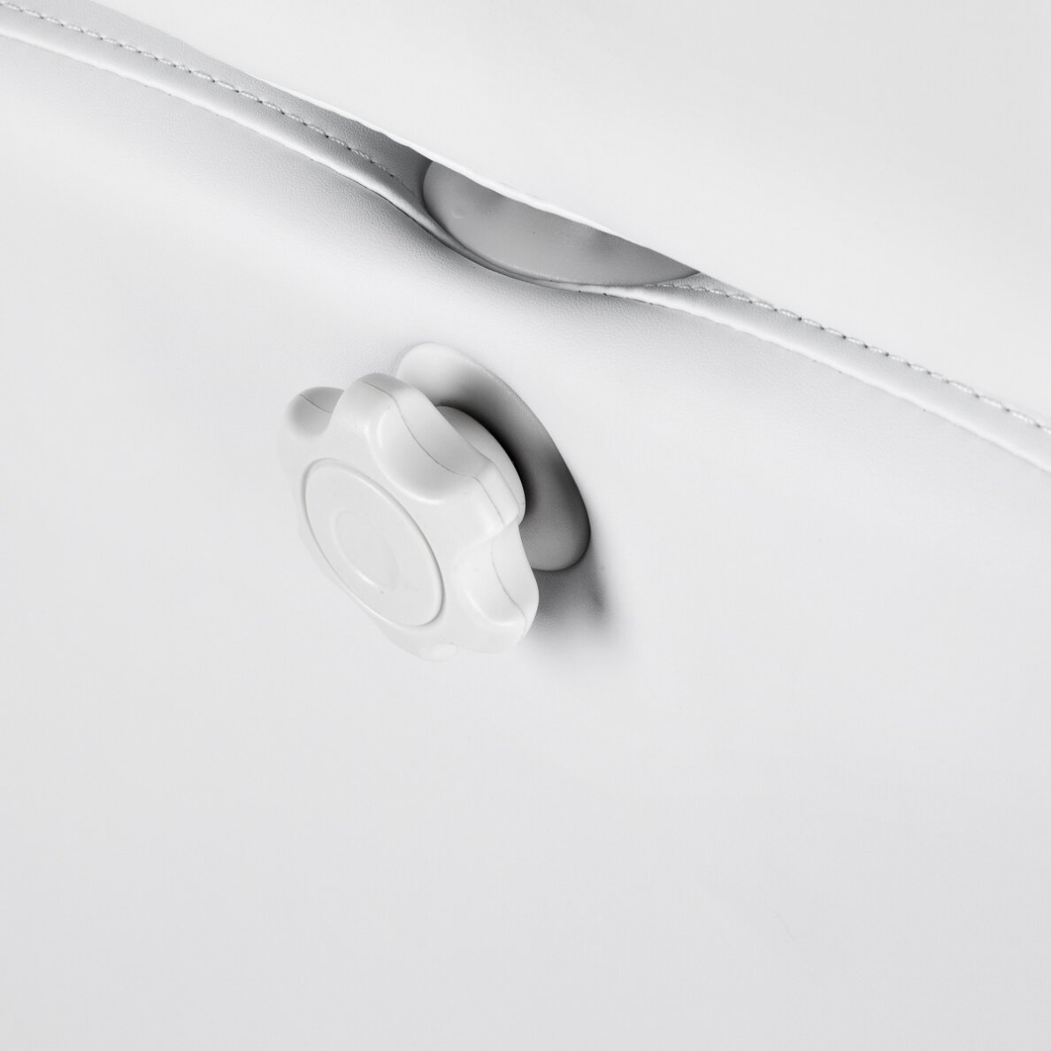 Электрическое кресло для косметологического педикюра Azzurro 706 1M белого цвета 13