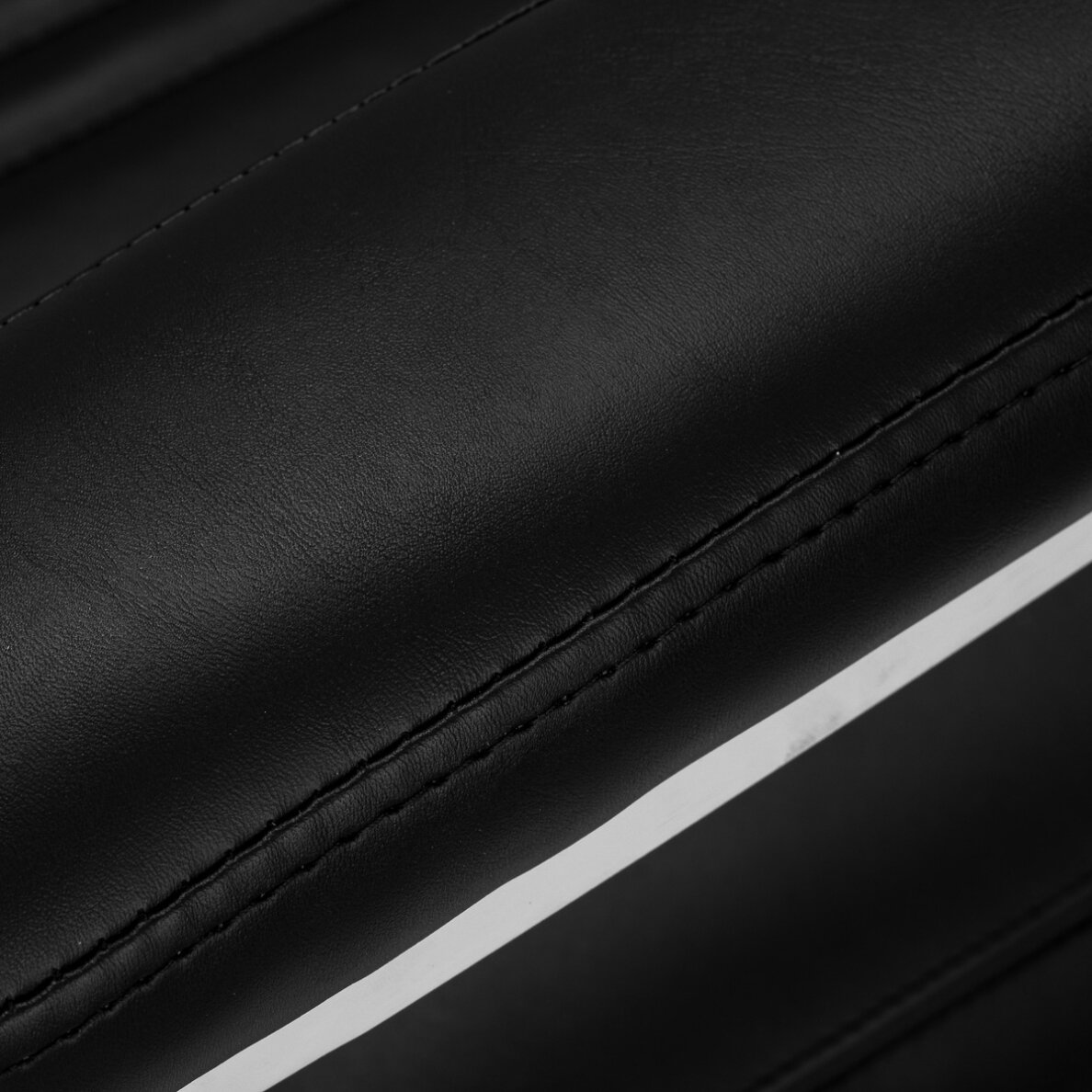 Friziera krēsls frizētavai Gabbiano Elias Black 13 Friziera krēsls frizētavai Gabbiano Elias Black 13