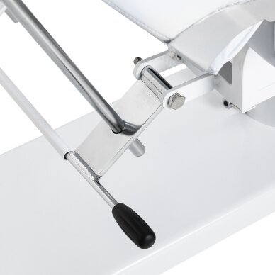 Kosmetoloģijas krēsls Sillon V2 210 Hydraullic White 15 Kosmetoloģijas krēsls Sillon V2 210 Hydraullic White 15