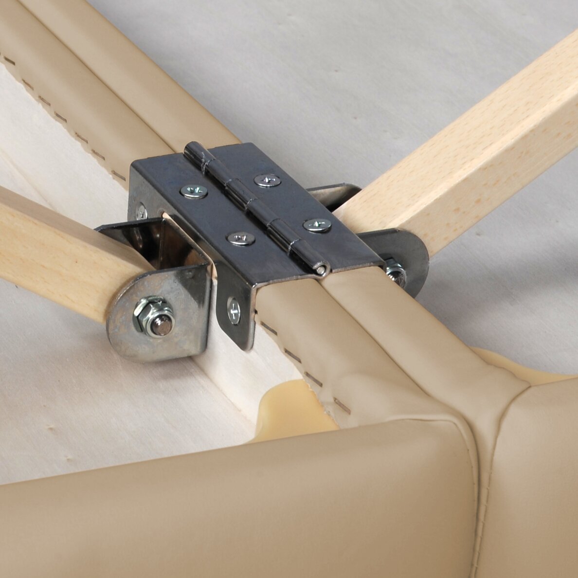 Masāžas galds grūtniecēm Olivia Soft Touch Beige 14 Masāžas galds grūtniecēm Olivia Soft Touch Beige 14