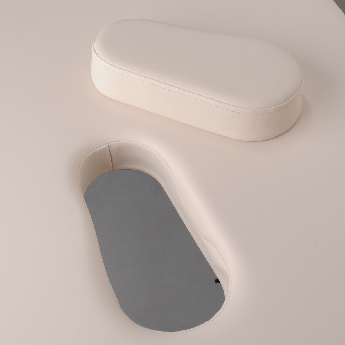 Foldable massage table AvenoLife Aura 2 Beige (Standard Line) 3 Foldable massage table AvenoLife Aura 2 Beige (Standard Line) 3