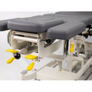 Stacionārs kiropraktikas masāžas galds Chiro Z7 15