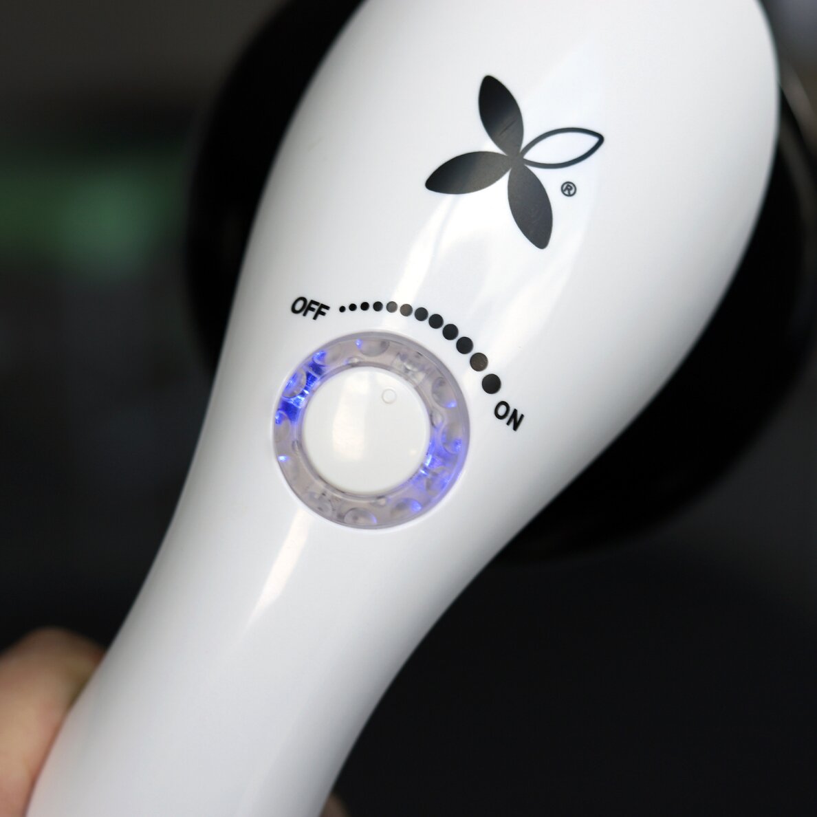 Anticeliulitinis kūno masažuoklis su 9 antgaliais ir infraraudonųjų spindulių funkcija 5 Anticeliulitinis kūno masažuoklis su 9 antgaliais ir infraraudonųjų spindulių funkcija 5