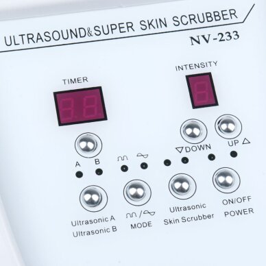 Kosmetikgerät mit Kavitationspeeling und Ultraschall BN-233 1