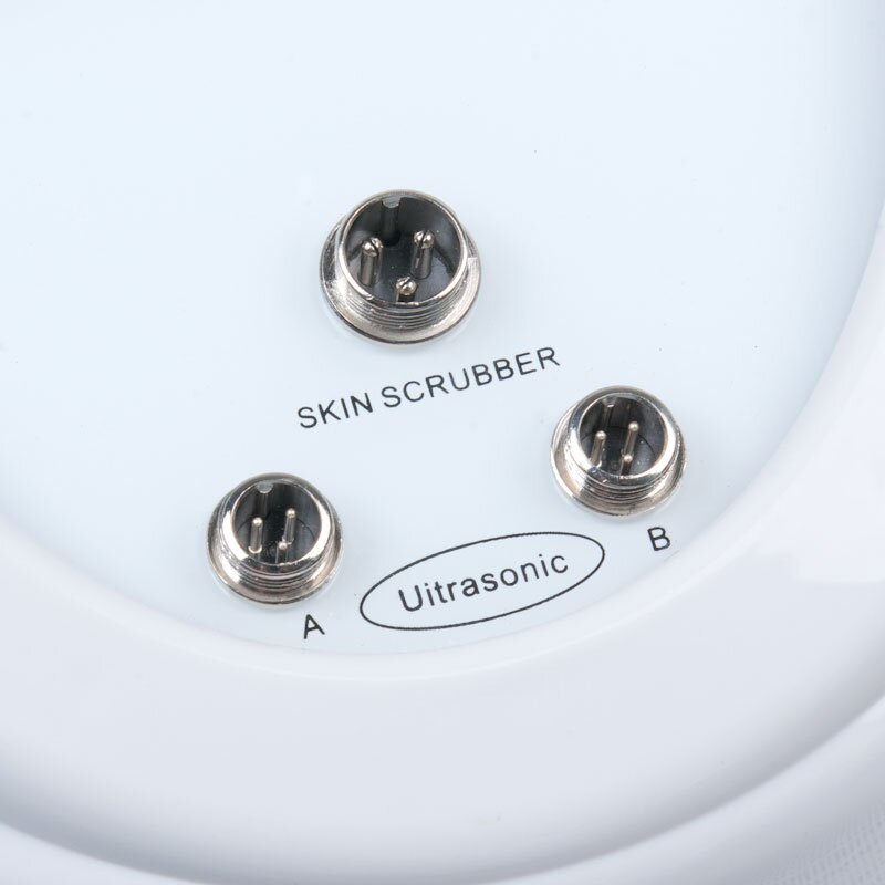 Kosmetoloģijas ierīce ar kavitācijas pīlingu un ultraskaņu BN-233 2