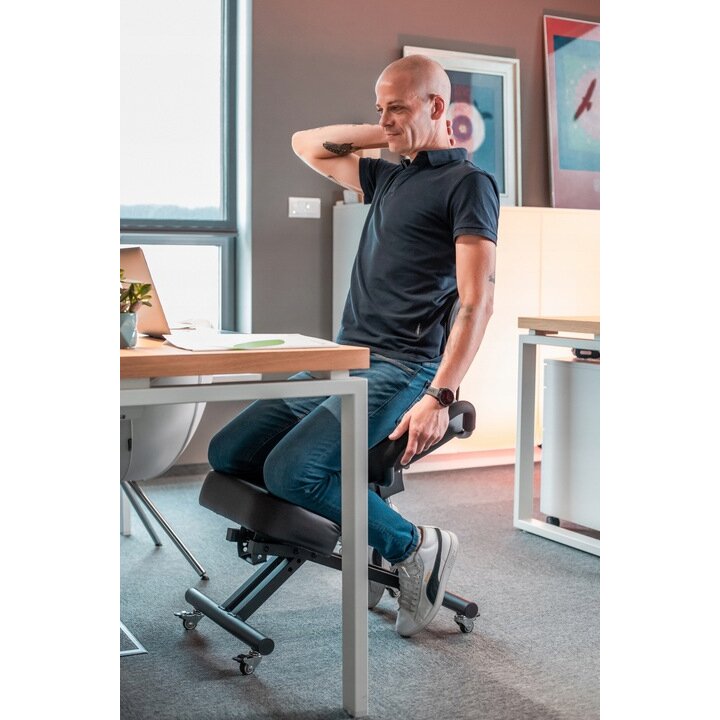 Balance polvistuoli selkänojalla Ergo Pro Black 3 Balance polvistuoli selkänojalla Ergo Pro Black 3