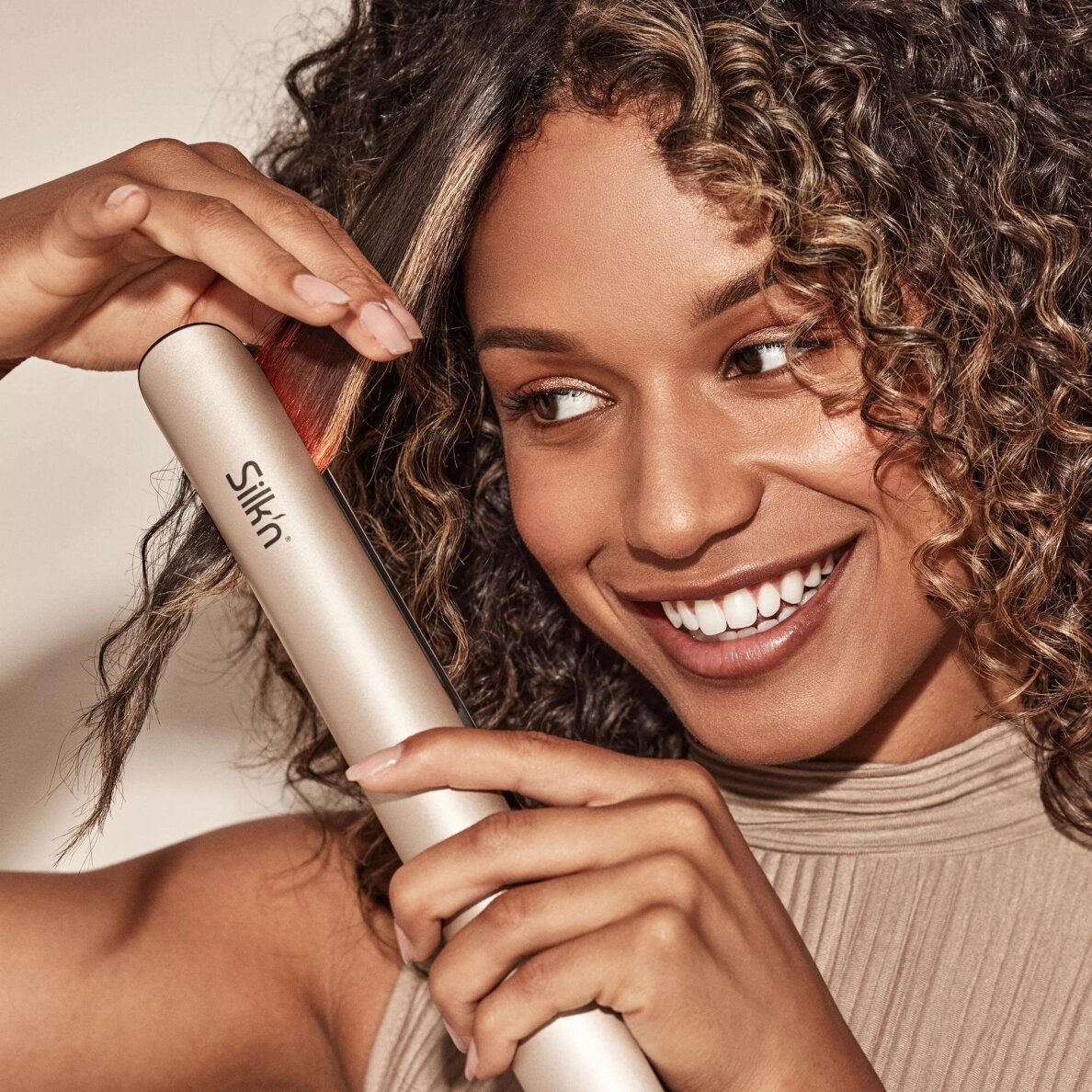 Infrapuna hiusten suoristusrauta SilkyStraight 5