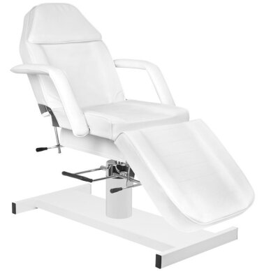 Cosmetology chair HYDRAULIC WHITE Cosmetology chair HYDRAULIC WHITE