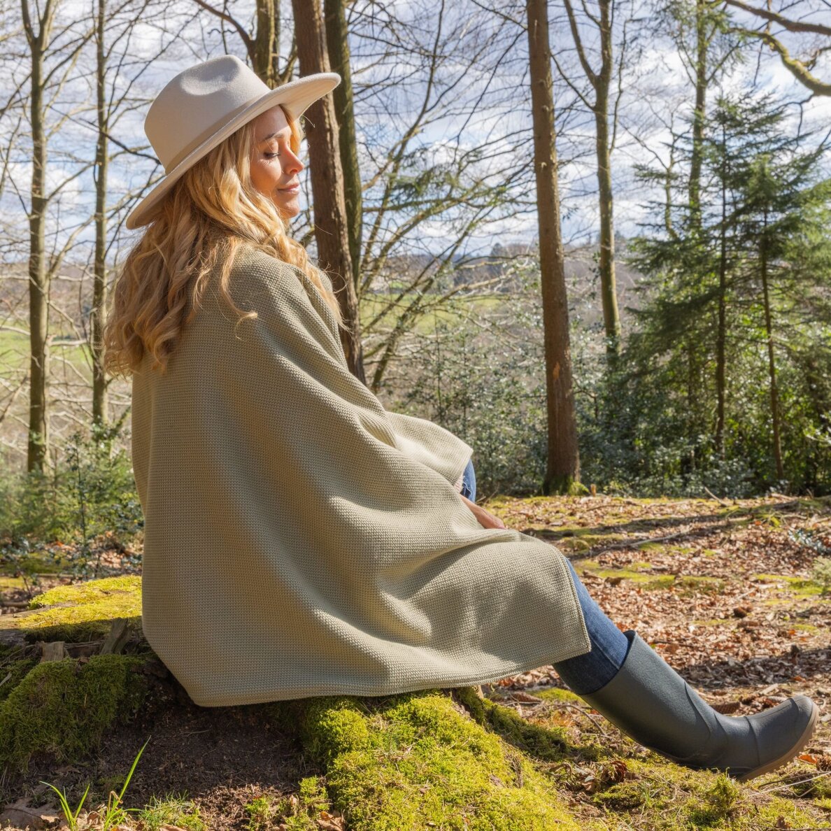 Nešiojamas šildomas pončas Lanaform Heat Wrap 7