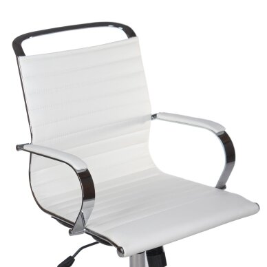 Office chair on wheels CorpoComfort OF-600 White 2 Office chair on wheels CorpoComfort OF-600 White 2
