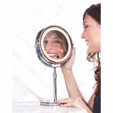 Vaizdą didinantis dvipusis veidrodis (X1 / X10) su apšvietimu 5