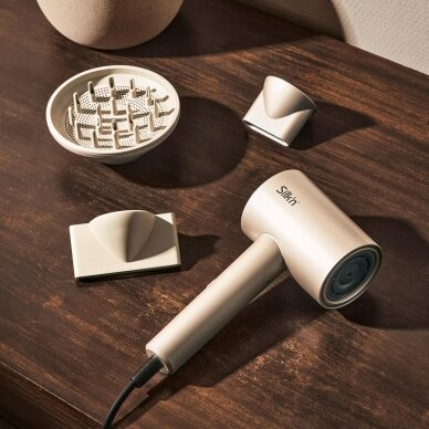 Suszarka do włosów z technologią jonów wody Silk'n SilkyAir Pro 3-in-1 5