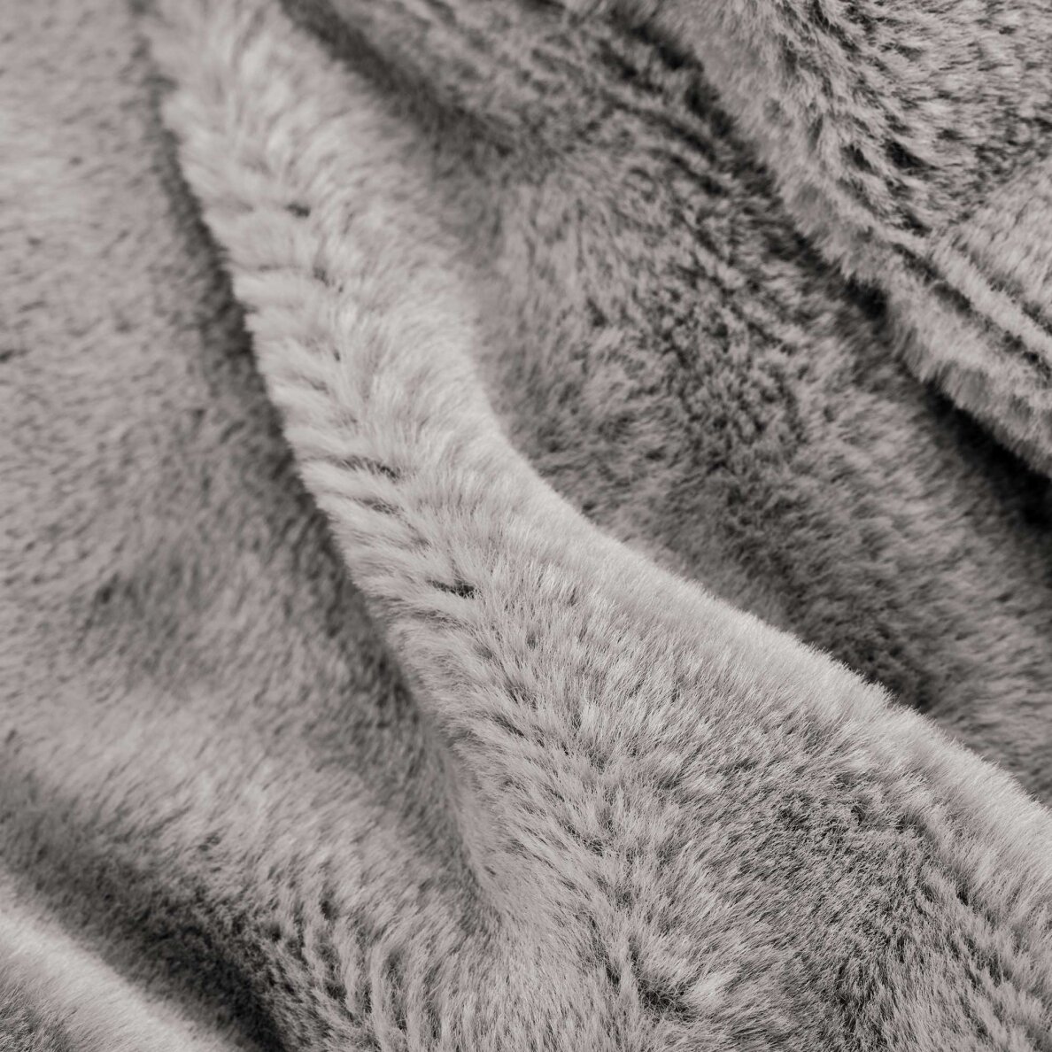 Lämmitettävä peitto Lanaform Cocoon Plaid Ultra-soft Grey 160×120cm 4 Lämmitettävä peitto Lanaform Cocoon Plaid Ultra-soft Grey 160×120cm 4