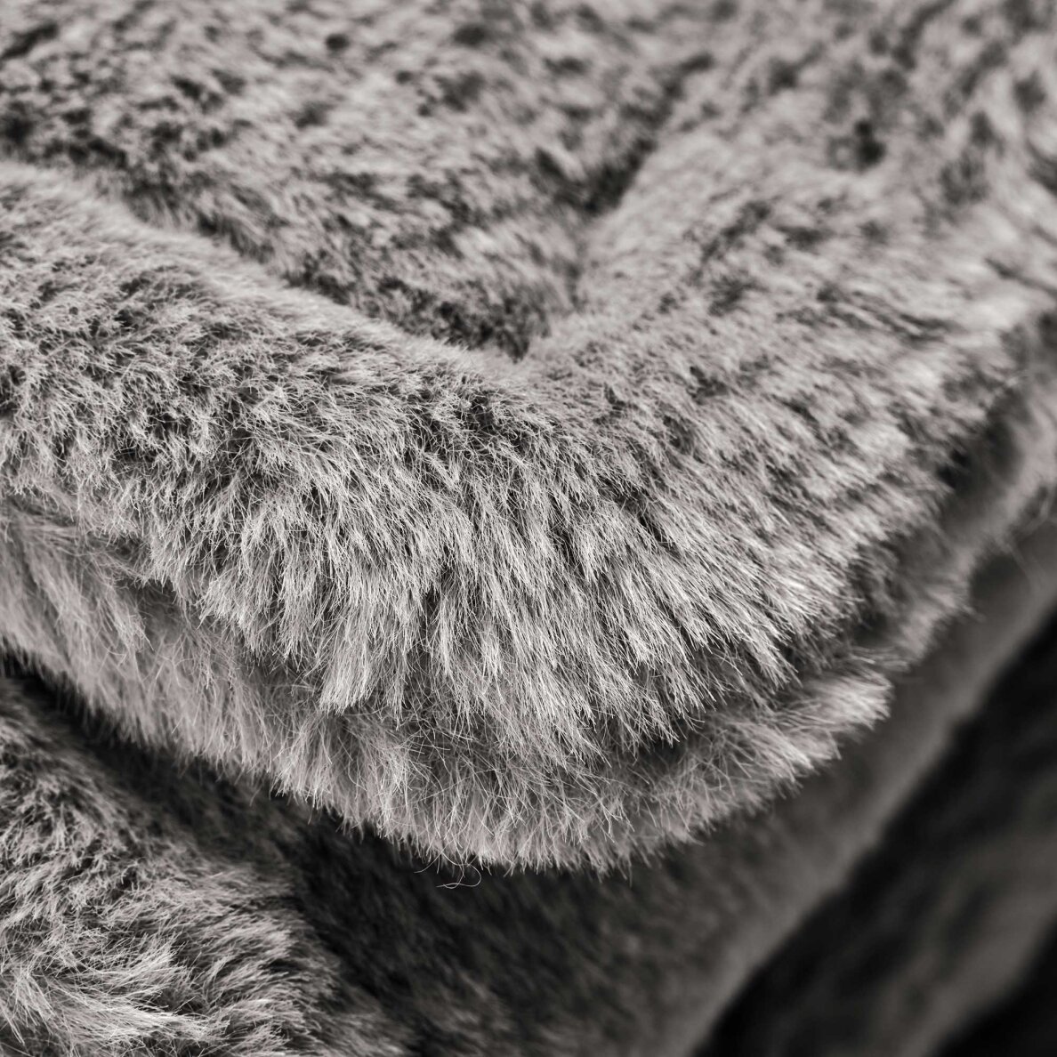 Lämmitettävä peitto Lanaform Cocoon Plaid Ultra-soft Grey 160×120cm 3 Lämmitettävä peitto Lanaform Cocoon Plaid Ultra-soft Grey 160×120cm 3