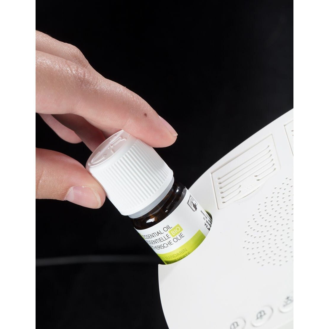 Šviesos žadintuvas su eterinių aliejaus garintuvu ir radija Lanaform Wake Up Scents 7 Šviesos žadintuvas su eterinių aliejaus garintuvu ir radija Lanaform Wake Up Scents 7