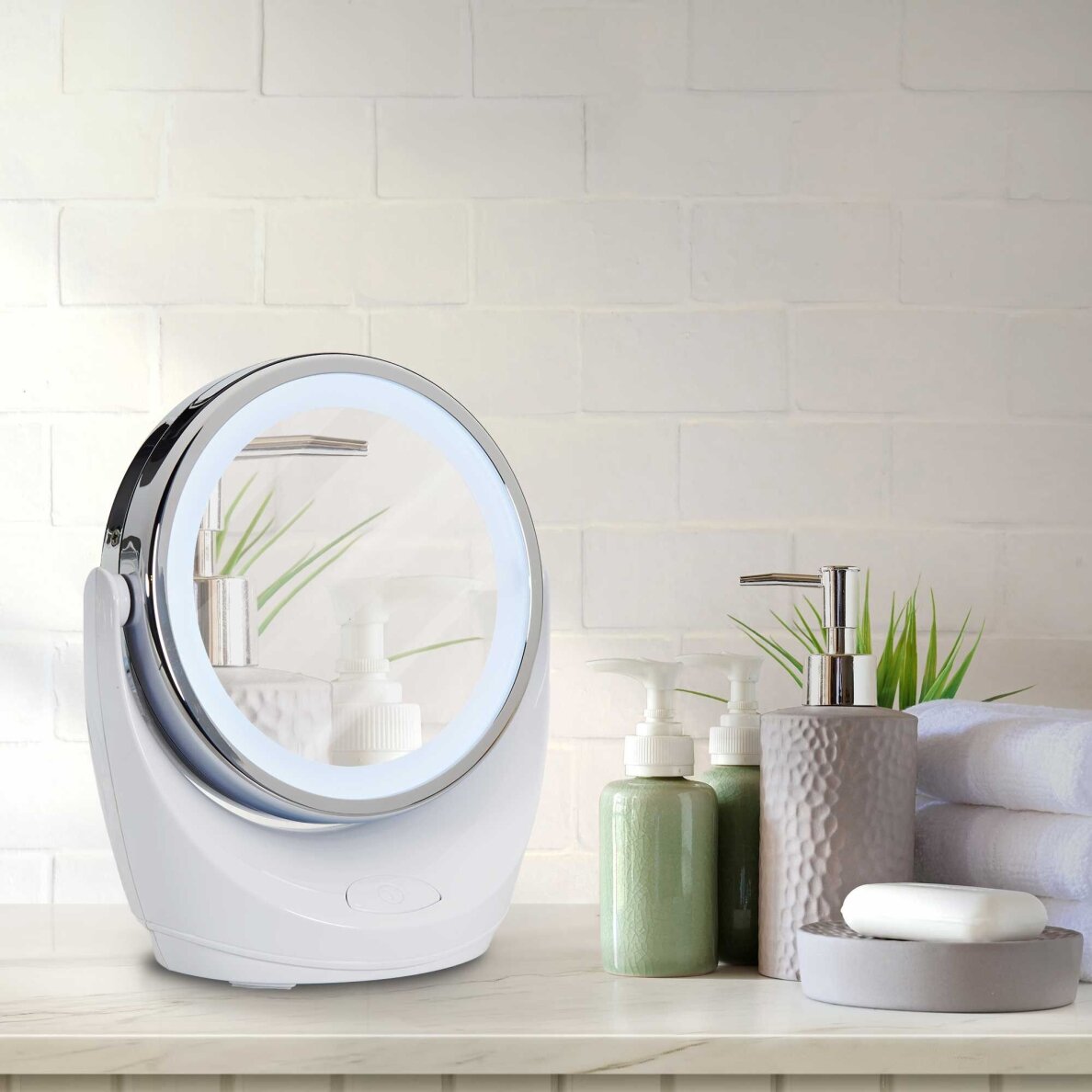 Doppelseitiger Vergrößerungsspiegel (X1/X10) mit Hintergrundbeleuchtung Lanaform LED Mirror 3 Doppelseitiger Vergrößerungsspiegel (X1/X10) mit Hintergrundbeleuchtung Lanaform LED Mirror 3