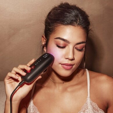 Veido ir kaklo odą atjauninanti kaukė Silk'n Dual LED Set 5 Veido ir kaklo odą atjauninanti kaukė Silk'n Dual LED Set 5